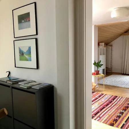 Charmante Mit Balkon Im 5-seen-land 海臣道夫皮尔森